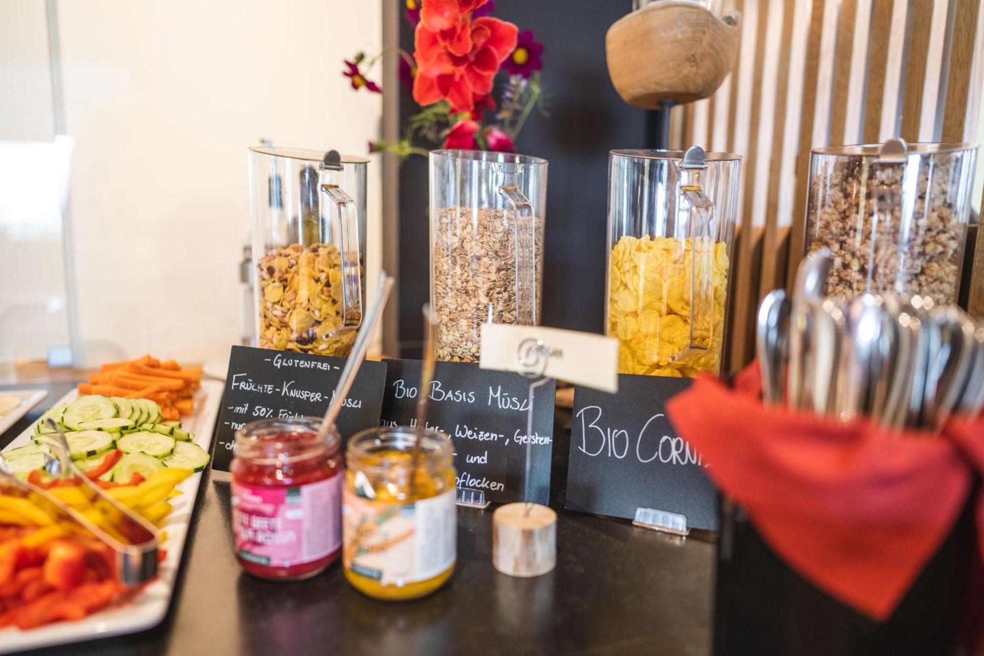 Bio Hotel Panorama Malles Venosta Ngoại thất bức ảnh